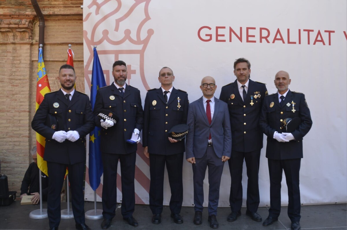 Condecoración de Policías Locales en Alaquàs
